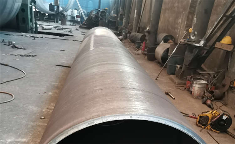 內(nèi)徑2400螺旋鋼管，百色1524mm螺旋管，2000供水螺旋管，濾水螺旋管廠家
